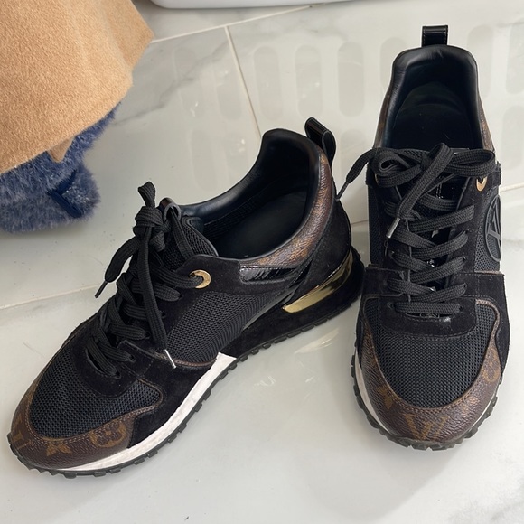 Louis Vuitton sneakers - Picture 6 of 6